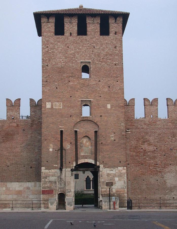 Castle View Lodge Intero Appartamento Verona Centro Storico Exterior foto